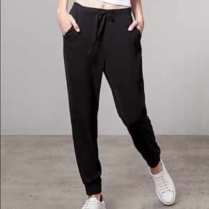 STRADIVARIUS BLACK DRAWSTRING JOGGERS NEW LARGE